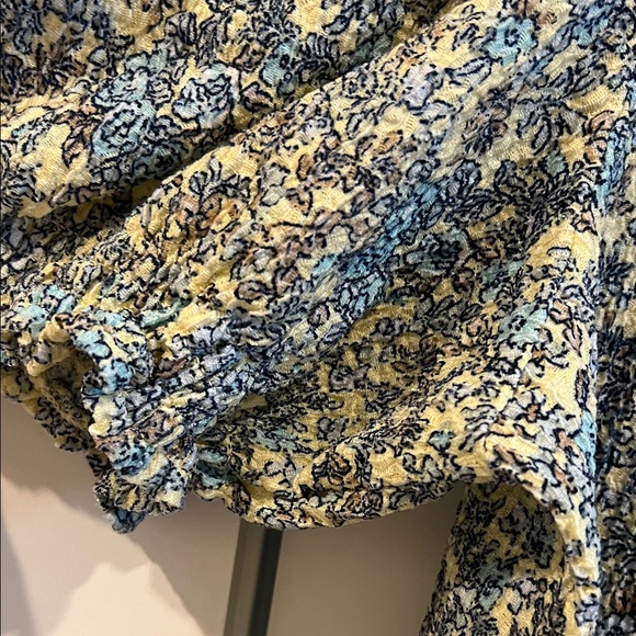LOFT Floral Print Blouse in Blue and Yellow - Picture 4 of 5